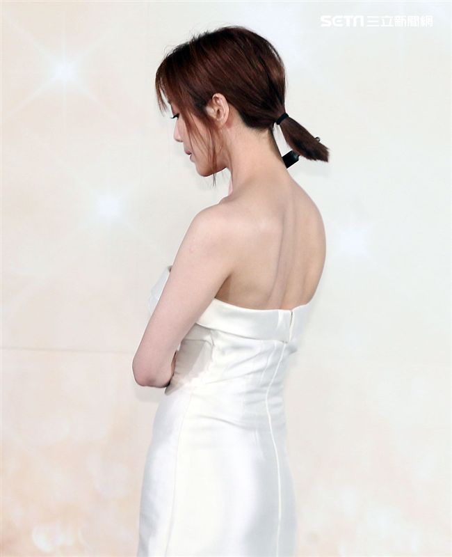 蔡淑臻分享透紅肌密，對於剛結束的感情淡定。（記者邱榮吉/攝影）