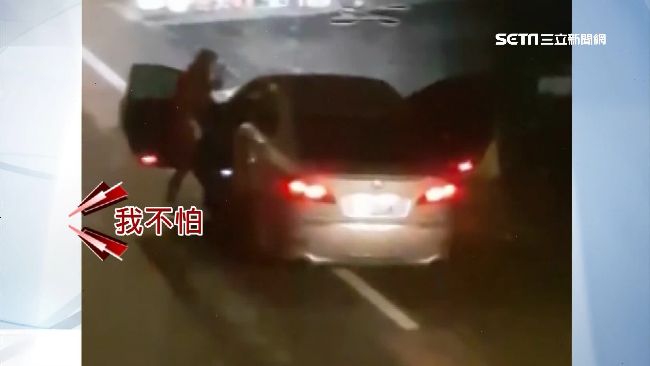 女友深夜河東獅吼　住戶驚醒看傻眼