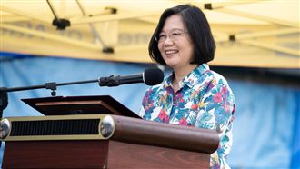 總統回來了！小英分享這暖哭台灣人！