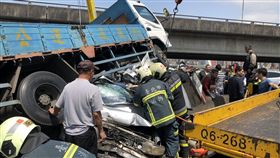 台北,圓山交流道,國道一號,受困,中山高。翻攝畫面