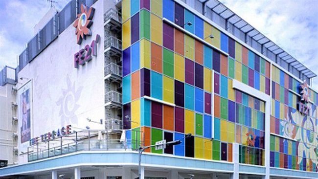 控百貨太光滑害摔　OL求償215萬