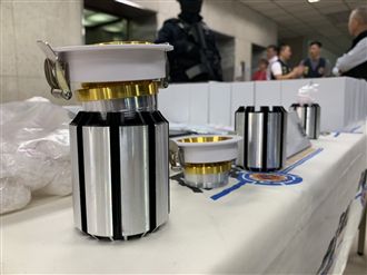 6千萬毒品藏燈具內　大手筆空運來台