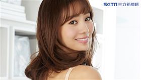 池端玲名笑說接拍內衣廣告是「先斬後奏」，父母完全不知情。（圖／華歌爾提供）