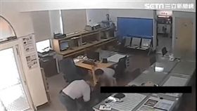 甲圍派出所,岡山,警局,老翁,高雄,CPR,暈倒,急救