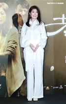 電影「老大人」首映會，演員黃嘉千。（記者林士傑/攝影）