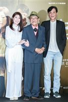 電影「老大人」首映會，演員小戽斗、喜翔、黃嘉千。（記者林士傑/攝影）