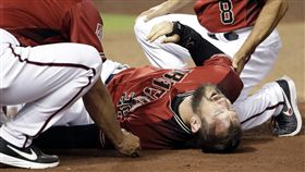 ▲響尾蛇外野手小蘇薩（Steven Souza Jr.）回本壘傷到左膝整季報銷。（圖／美聯社／達志影像）