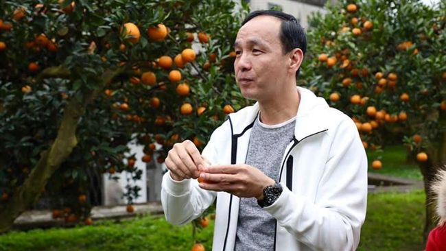 朱立倫遭粉絲打臉　網：取暖反被凍死