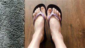 拖鞋 夾腳拖(記者郭奕均攝影)