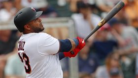 ▲克魯茲（Nelson Cruz）在春訓最後1天敲出轉戰雙城首轟。（圖／美聯社／達志影像）