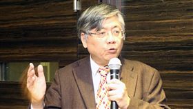 (16:9)輔大校長江漢聲前進星馬推成人回流教育台灣私立大學擬結合社會脈絡，有意和新南向國家的大學洽簽姐妹校，共推成人回流教育課程。圖為輔大校長江漢聲前進星馬，盼深入了解校際交流合作可能性。中央社記者黃自強新加坡攝　106年12月16日