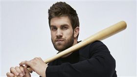 剛簽下大合約的哈波