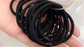 女生,髮圈,消失,離奇,爆怨公社　圖／翻攝自臉書爆怨公社