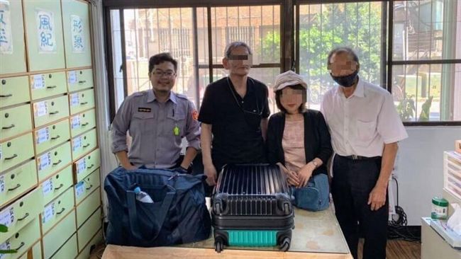 日籍遊台掉行李　暖警速找回兼導覽！