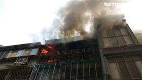台北市松山區民宅火警現場（翻攝畫面）