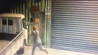 討不到薪水怒砸車　男嗆比開查某還爽