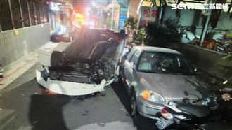 酒駕撞18車　酒店經紀狼狽爬出車外