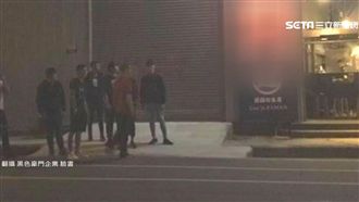 深夜拉麵店遭「站崗」　快打部隊壓制
