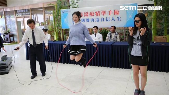 就醫拔蘿蔔！700雙腿入美腿俱樂部