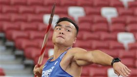 鄭兆村星國田徑公開賽男子標槍項目奪金新加坡田徑公開賽，台灣男子標槍好手鄭兆村奮力擲出83公尺30奪金。中央社記者黃自強新加坡攝　108年3月28日