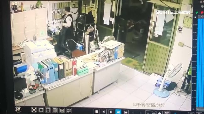 深夜電梯現詭聲　竟是保全搞鬼嚇住戶