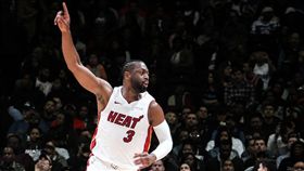 ▲『閃電俠』韋德（Dwyane Wade）澆熄獨行俠反攻希望。（圖／翻攝自推特）