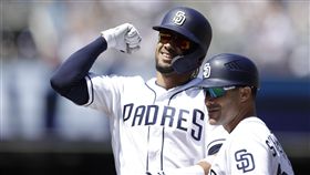 ▲小塔提斯（Fernando Tatis Jr.）2A直升大聯盟，開幕戰首打席就敲安。（圖／美聯社／達志影像）