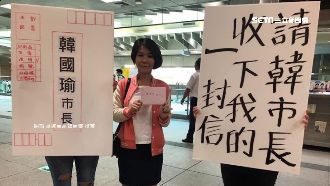 陳情韓國瑜遭擋　年輕媽：拜託別賣台