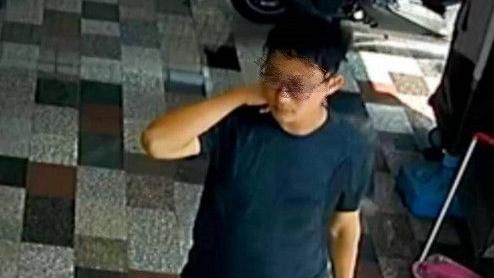 獨／變態潑精男  OL國小前被噴精