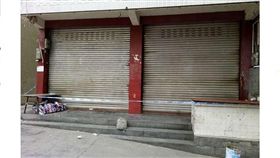 一份炸馬鈴薯居然引起殺機！中國四川雅安市寶興縣一間小吃店內，被人發現女店主慘死其中，調查之後發現，竟然是3名未成年的少年犯下的命案，而犯案動機竟是為了3元人民幣的炸馬鈴薯（台幣約14元）！（圖／翻攝自搜狐新聞）