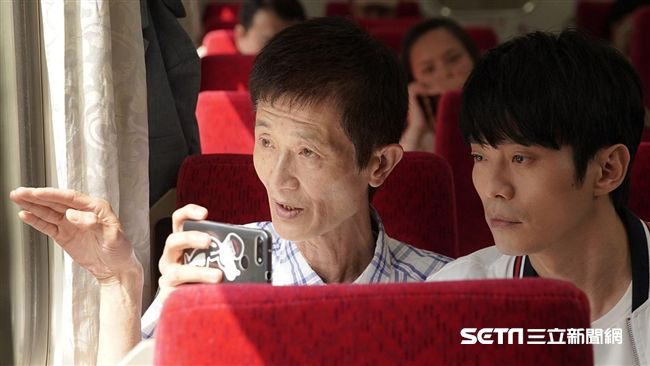 《一千個晚安》賺熱淚！熟男偶像獲讚