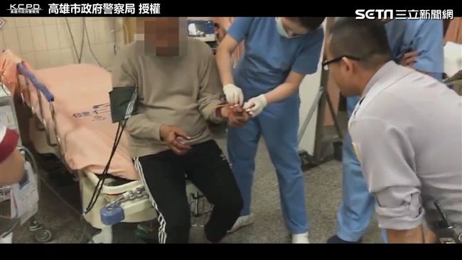 巡邏遇老翁血流如注　熱血警開道救命