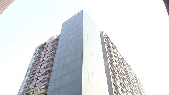 停車塔拚售祭優惠！鄰居曝：沒人敢買