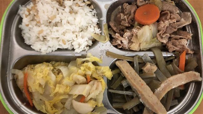 再傳集體嘔吐腹瀉　國中小多師生就醫
