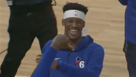 NBA／巴特勒回明尼蘇達慘遭狂噓
NBA,費城七六人,Jimmy Butler,明尼蘇達灰狼,賣我
翻攝自推特