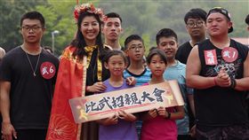 內門宋江陣代言人、國民黨立委許淑華擔任「火鶴女俠」。（圖／「2019高雄內門宋江陣」主辦單位提供）