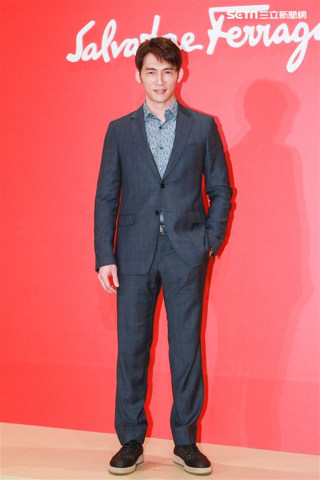 義大利精品品牌Salvatore Ferragamo開幕記者會，藝人溫昇豪。（記者林士傑/攝影）