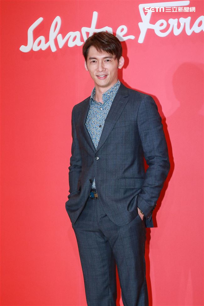 義大利精品品牌Salvatore Ferragamo開幕記者會，藝人溫昇豪。（記者林士傑/攝影）