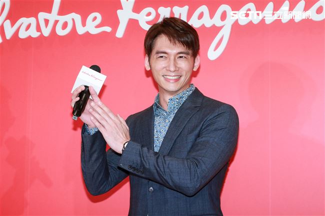 義大利精品品牌Salvatore Ferragamo開幕記者會，藝人溫昇豪。（記者林士傑/攝影）