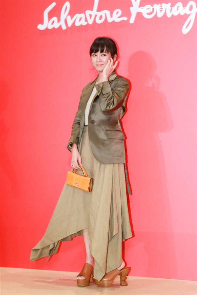 義大利精品品牌Salvatore Ferragamo開幕記者會，藝人陳意涵。（記者林士傑/攝影）