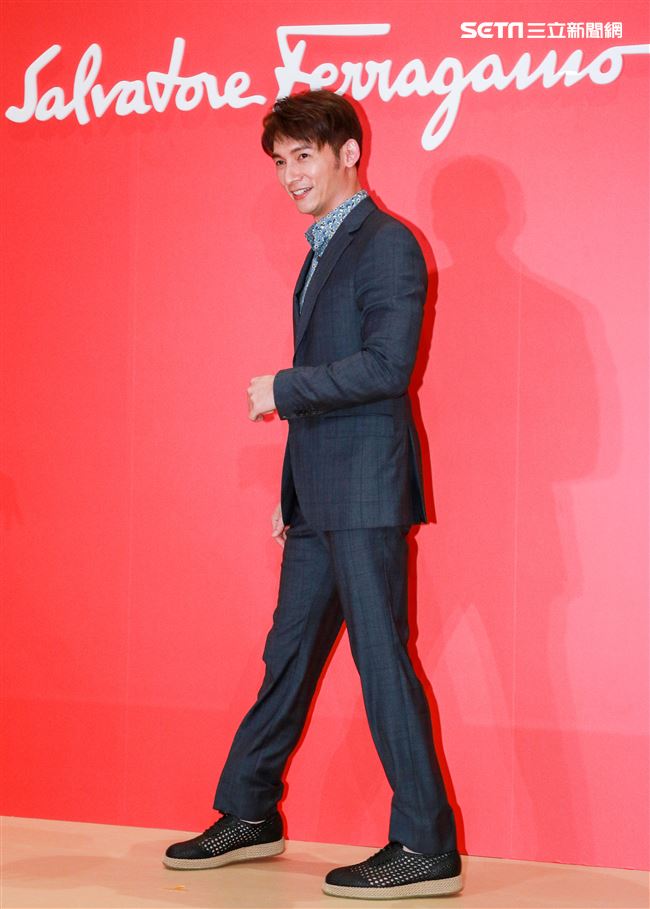 義大利精品品牌Salvatore Ferragamo開幕記者會，藝人溫昇豪。（記者林士傑/攝影）