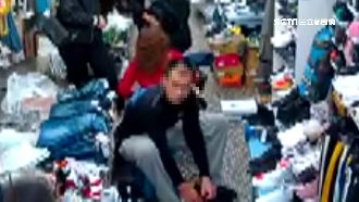 五分埔挑鞋　男試穿後調包舊鞋開溜