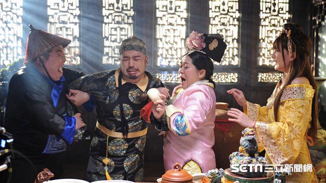 阿達新歌玩穿越成「延禧攻略」美食版