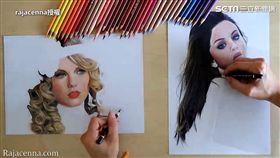 美女插畫師同時兩手作畫