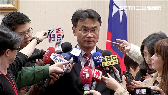 要靠中國還是全世界？陳吉仲霸氣喊話