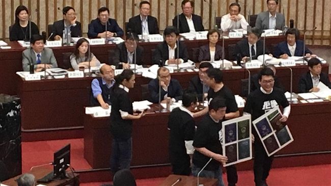 韓：禿頭愛戴帽　除了「這」色不戴