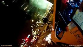 網紅計程車司機涂清涼面對警方時態度惡劣（翻攝畫面）