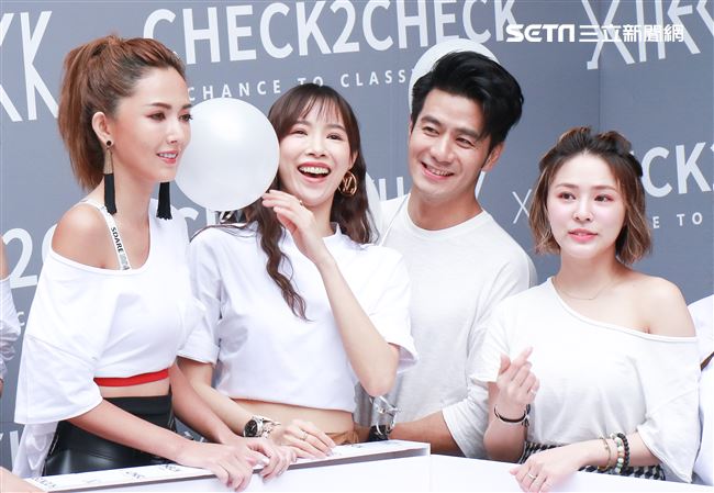 網路型男森田舉辦生日暨新衣發表會，眾多知名網美與女星好友皆穿白T到場。（記者林士傑/攝影）