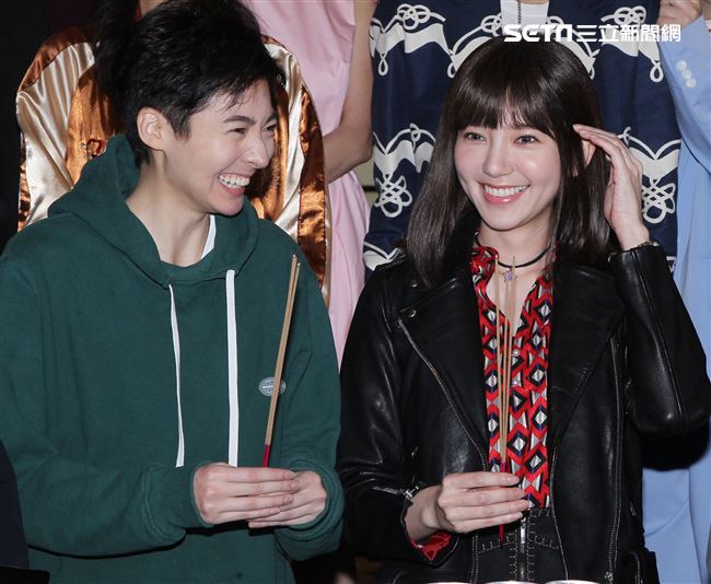 「花咲了女孩」主角郭雪芙、謝沛恩。（記者邱榮吉/攝影）