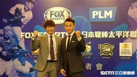 ▲陳冠宇和王柏融互相勉勵期待新球季一起在一軍出賽。（圖／記者劉彥池攝）